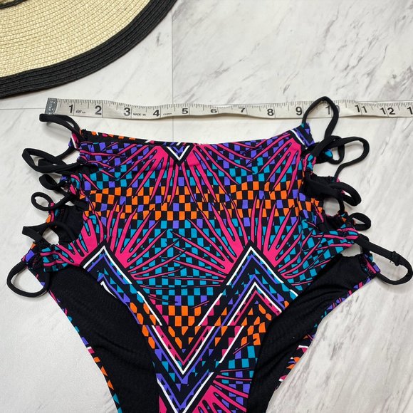 New! Tart Collections Printed Bikini Bottom - Picture 9 of 10